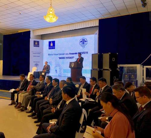 У.Хүрэлсүх бизнес эрхлэгчидтэй уулзлаа