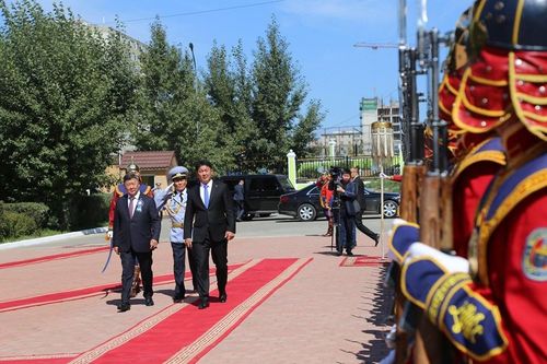 У.Хүрэлсүх ҮБХИС-ийн хичээлийн шинэ жилийн нээлтэд оролцлоо