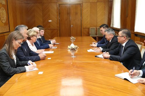 ОХУ-ын “Россотрудничество” агентлагийн тэргүүнийг хүлээн авч уулзлаа