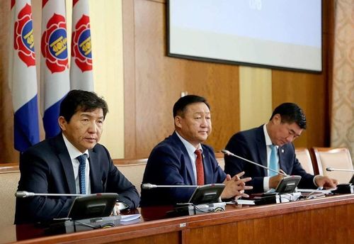 Ард нийтээс Үндсэн хуулийн өөрчлөлтийг дэмжих эсэхийг асууна