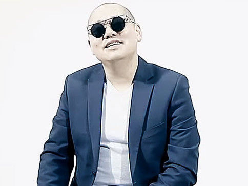 Дуучин А.Мөнгөншагай амиа алджээ