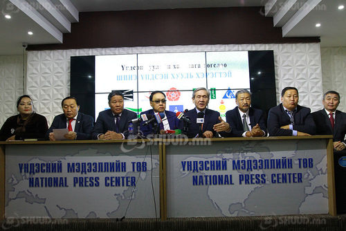 Н.Энхбаяр: Ерөнхийлөгч саналаа татаж, Үндсэн хуулийн төслийг нураалаа