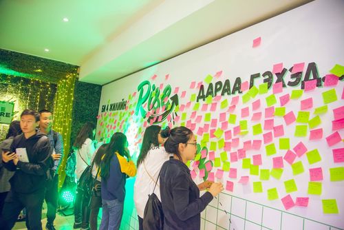 “Суралцъя, хөгжье” уриатай “RISE” хөтөлбөрт 1000 оюутан нэгдлээ