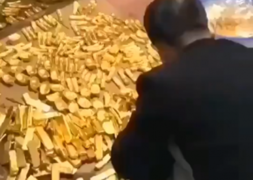 ВИДЕО: Төрийн өндөр албан тушаалтан хонгилдоо 13 тонн алт нуужээ