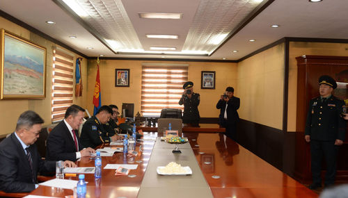 Зэвсэгт хүчний 017-р ангийн үйл ажиллагаатай танилцлаа