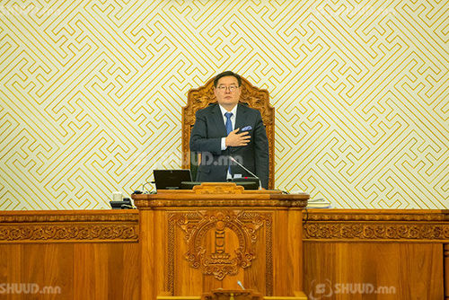 ШУУД: УИХ-ын ээлжит бус чуулган нээлтээ хийж байна