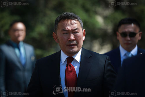 Х.Баттулгыг Ардчилсан намын даргаар батламжлах ээлжит бус их хурал болж байна