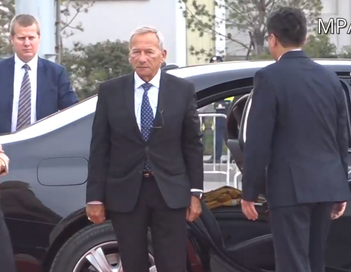 Чехийн парламентын Сенатын танхимын Ерөнхийлөгчийн айлчлал эхэллээ