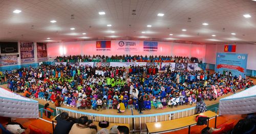 1400 хөөмийч нэгэн зэрэг хөөмийлж, Гиннесийн дээд амжилтыг тогтооно