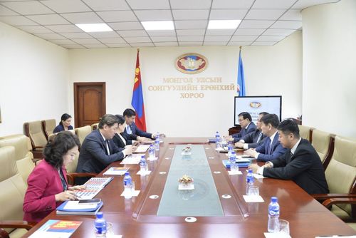 Сонгуулийн саналыг гар аргаар дахин тоолох саналыг хуулинд оруулж байна