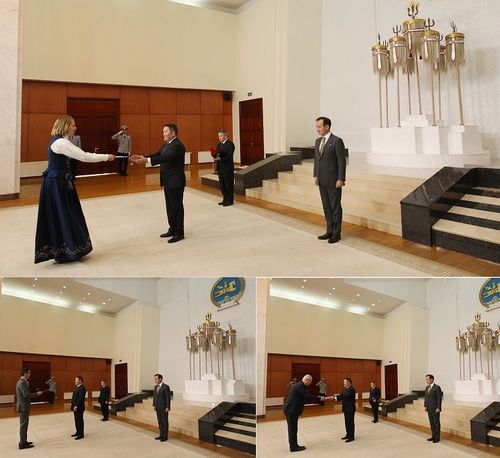 Элчин сайд нар Итгэмжлэх жуух бичгээ өргөн барив