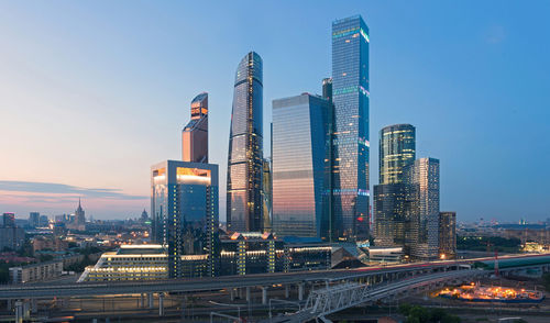 Башар Асадын гэр бүл Москвад үл хөдлөх хөрөнгө олноор нь худалдан авчээ