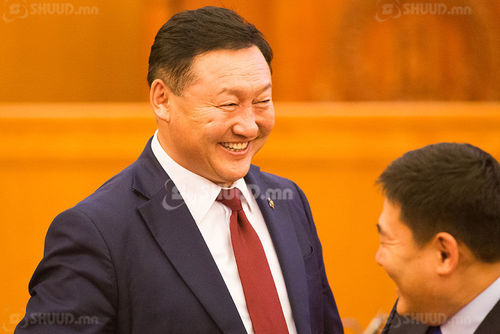 Д.Тогтохсүрэн: Манай гишүүд Л.Оюун-Эрдэнийг огцруулах бичигт гарын үсэг зураагүй