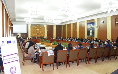 “Ажлын байр -Дарамтгүй орчин” сэдэвт хэлэлцүүлэг эхэллээ