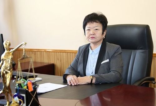 Гавьяат хуульч Б.Сарантуяаг албан тушаалаас нь чөлөөлжээ