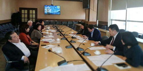Өрхийн эрүүл мэндийн төвийн үйл ажиллагааны талаар хэлэлцлээ