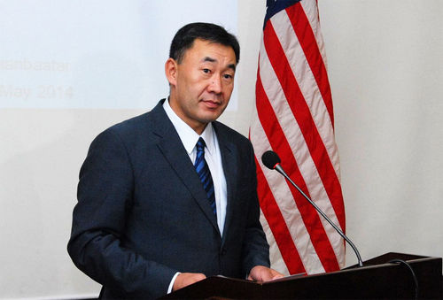 Оффшор бүсэд мөнгө угаасан гэх Элчин сайд А.Баттөр