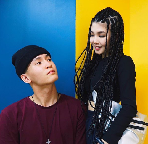 Бүжигчин хосууд хуримаа хийлээ