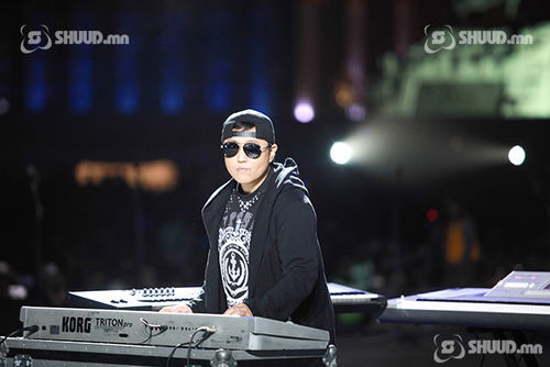 Б.Чинбат: Төрийн дээд шагналаа гардаж авч чадаагүйдээ хүлцэл өчье