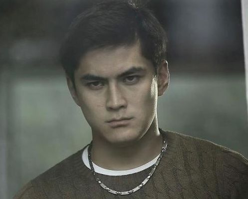 Жүжигчин Т.Билэгжаргал мансуурсан үедээ ээжийгээ зоджээ