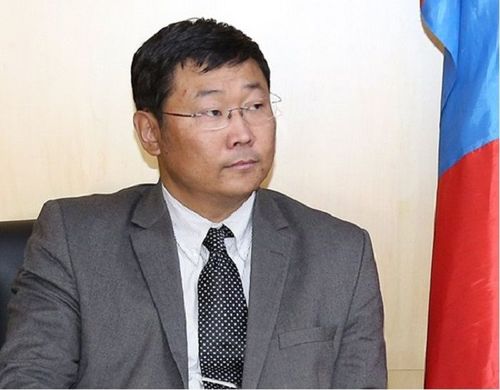 Б.Батзориг: Хууль бүхнийг шийддэг шидтэй зүйл биш. Гэхдээ манайд тийм хандлага бий болчихлоо