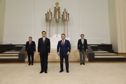 Элчин сайд Чай Вэньруй ИЖБ-ээ өргөн барив