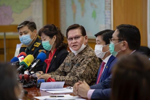 ВИДЕО: Японы нислэгийг ирэх сарын 11-нийг хүртэл зогсоолоо