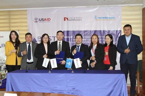 ТӨРИЙН БАНК  “Хөгжлийн шийдэл” ТББ-тай хамтран ажиллах санамж бичигт гарын үсэг зурлаа