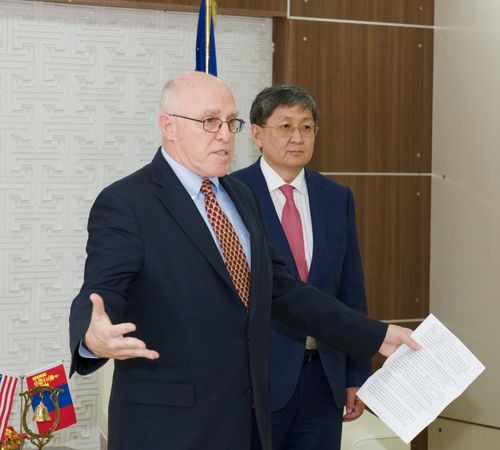 АНУ 41.3 тэрбум төгрөгийн буцалтгүй тусламж үзүүлэв