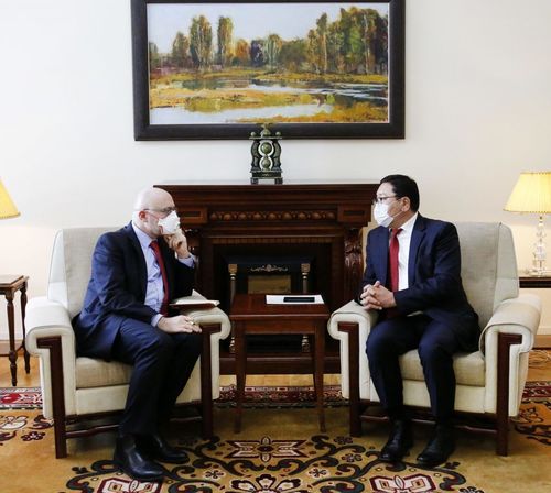 Францын Элчин сайд иргэнийхээ аюулгүй байдалд санаа зовж байгаагаа илэрхийллээ