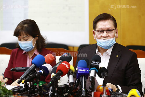 Эмч, эмнэлгийн ажилтнуудад орон сууцны батламж гардуулна