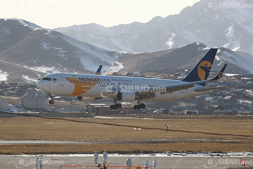 МИАТ 11 тэрбумаар агаарын хөлгүүдээ даатгуулна