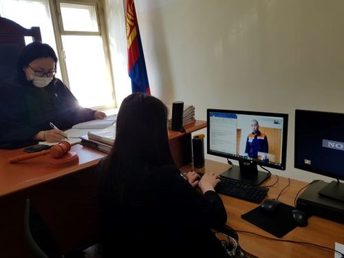 Шүүх хуралдааныг онлайнаар зохион байгуулав