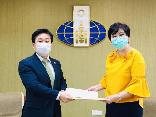 Баярын утас солилцов