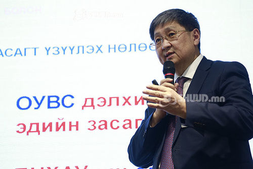 Ч.Хүрэлбаатар: Засгийн газар 299.5 сая ам.долларын гэрээ байгуулж, 199 сая ам.долларын зээл авсан