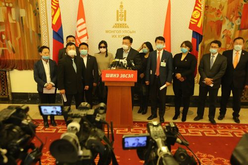 ШИНЭ нам ААН-үүдэд онцгой нөхцөлөөр зээл олгох төслийг өргөн барина