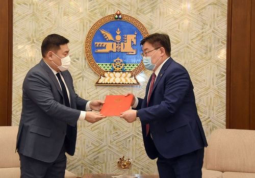 Ерөнхий сайд огцорвол Засгийн газар бүрэлдэхүүнээрээ огцорно