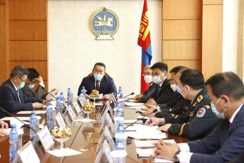 Үндэсний аюулгүй байдлыг хангах тусгайлсан чиг үүрэгтэй байгууллагуудын удирдлагуудтай уулзлаа