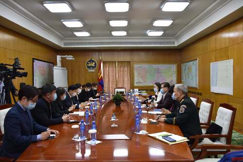 Элчин сайд Ли Ё Хун: БНСУ-д сонгуультай холбоотойгоор халдварын тоо нэмэгдээгүй