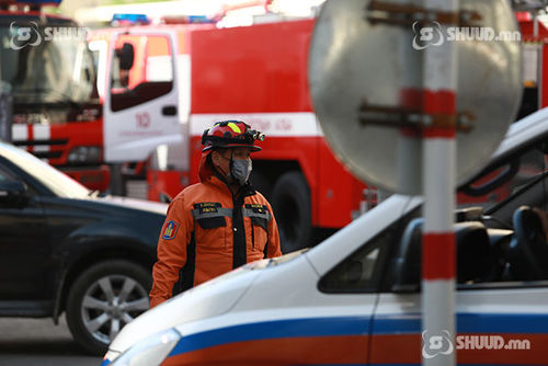 Цахилгаан шатанд гацсан иргэдийг эсэн мэнд аварчээ