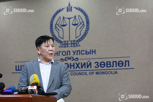 Ж.Эрдэнэбатыг хүндэтгэх шалтгаангүйгээр дуудсан цагт ирээгүй учир цагдан хорьсон