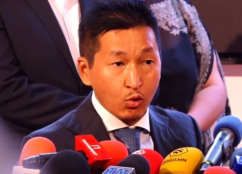 ШУУД: УИХ-ын сонгуулийн үр дүнгийн талаар бие даагчид мэдээлэл хийж байна