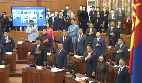 ШУУД: УИХ-ын гишүүд тангаргаа өргөлөө