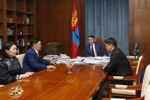 УИХ-ын дарга Г.Занданшатар Ерөнхийлөгч Х.Баттулгад бараалхлаа