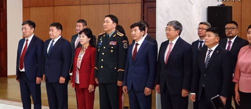 ШУУД: Монгол Улсын шинэ 30 жилийн хөгжлийг эхлүүлсэн Засгийн газар байх болно