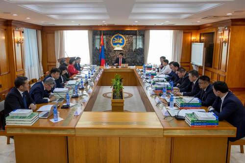 Засгийн газар хуралдана