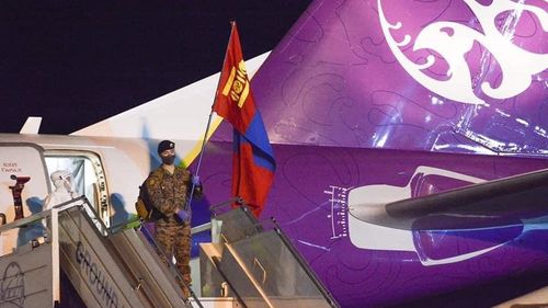 51 энхийг сахиулагч эх орондоо ирлээ