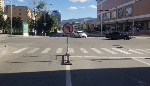 Сансарын ШТС-аас Сансарын тунель рүү зүүн эргэхийг хоригложээ