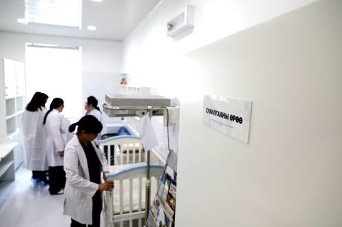 Хаан Банк Сан Нярайн тасгийн багачуудад гэрэл гэгээ бэлэглэлээ