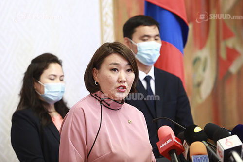 Тэтгэврийн нэмэгдэл 3-4 цагийн дараа иргэдийн дансанд орно